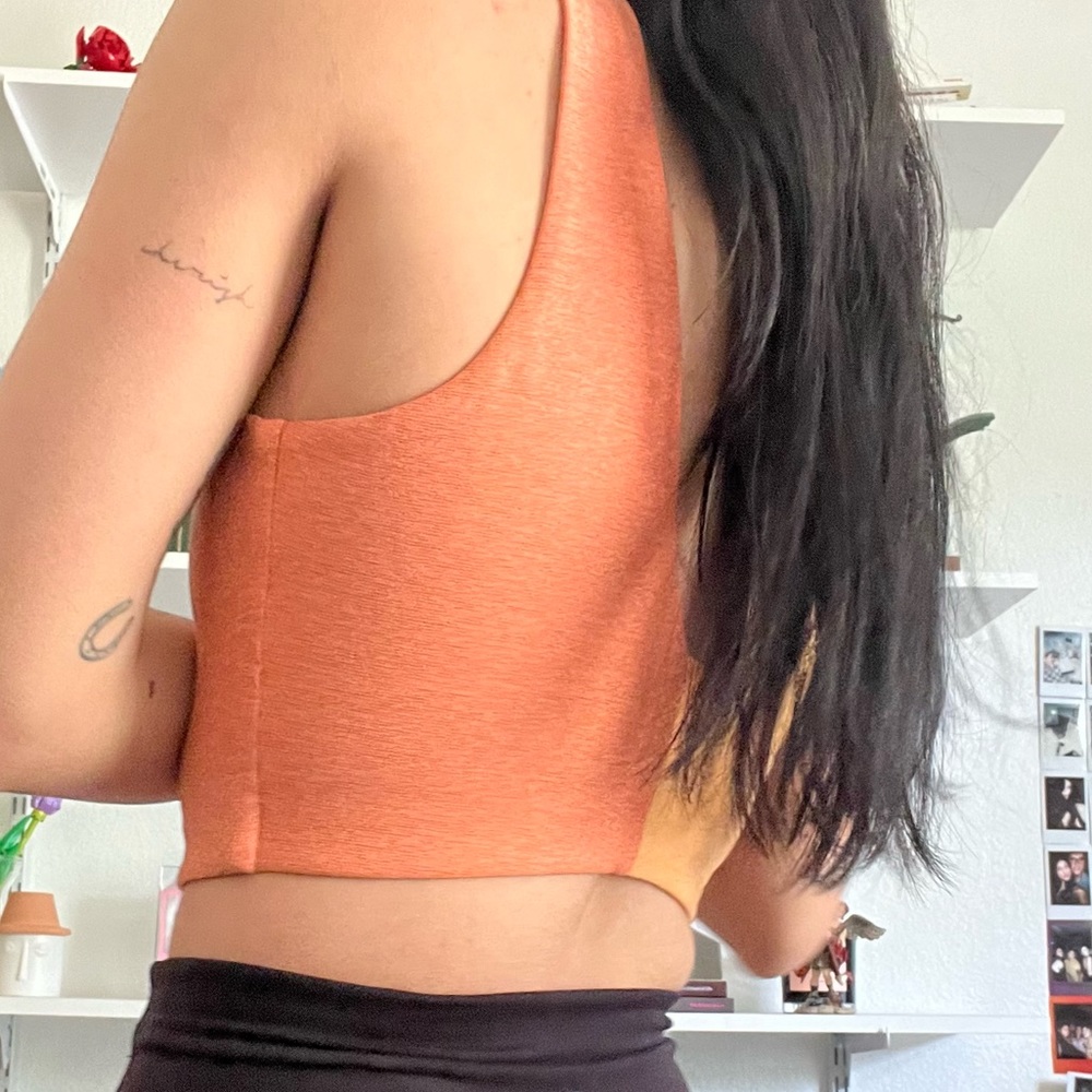 OUTDOOR VOICES VENUS CROP TOP - Picture 2 of 6